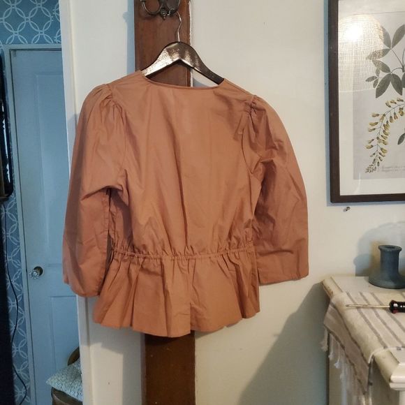 A new day wrap blouse size medium in pink - Picture 4 of 8